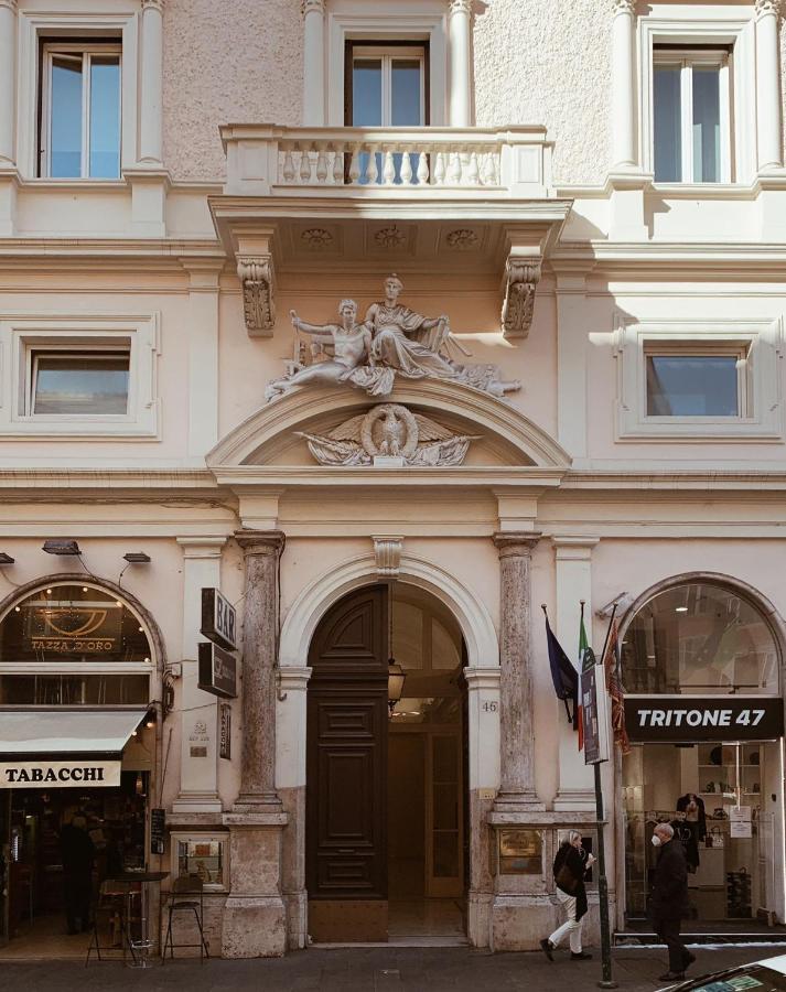 Residenza Tritone Luxury Guest House Trevi Fountain Rzym Zewnętrze zdjęcie