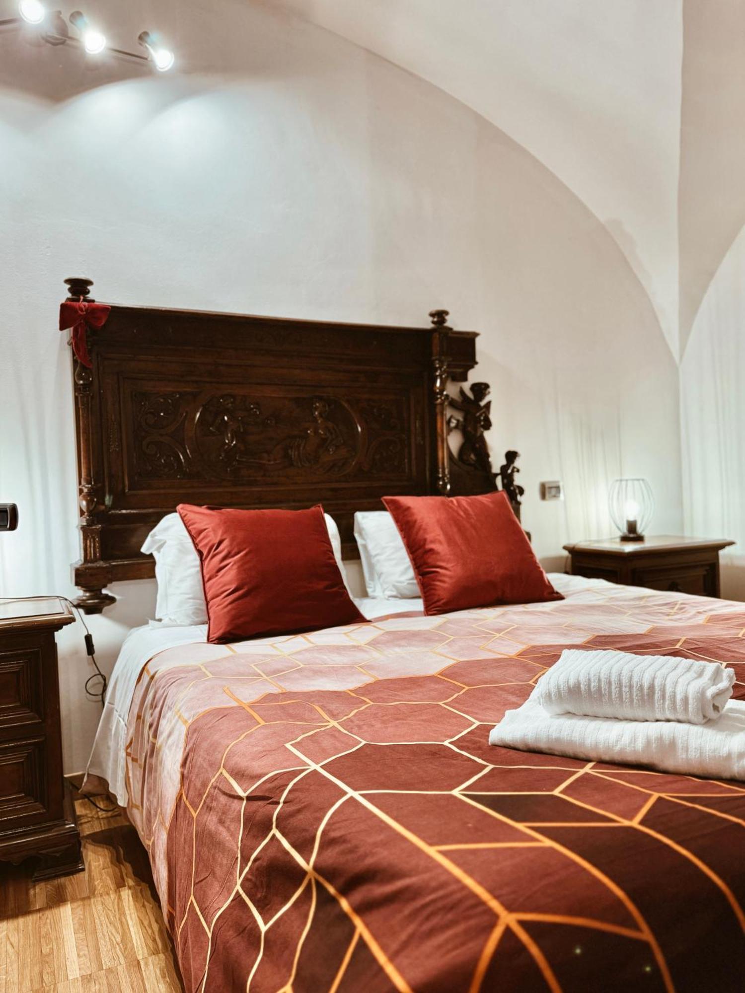 Residenza Tritone Luxury Guest House Trevi Fountain Rzym Zewnętrze zdjęcie