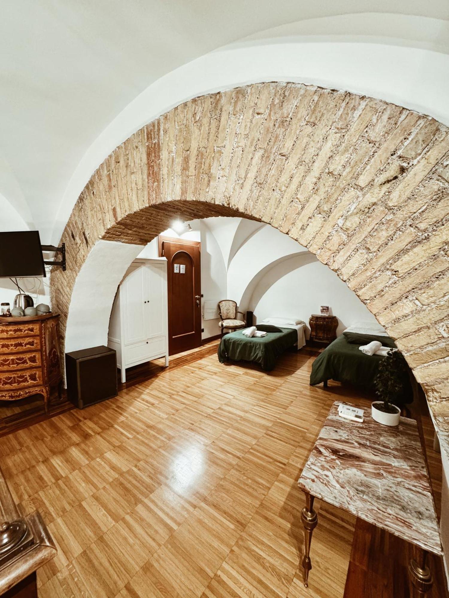 Residenza Tritone Luxury Guest House Trevi Fountain Rzym Zewnętrze zdjęcie